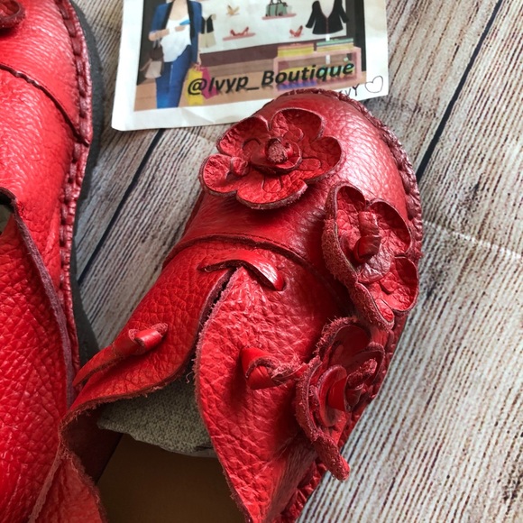 Dotted Flower Hand-stitched Flats - Picture 4 of 9